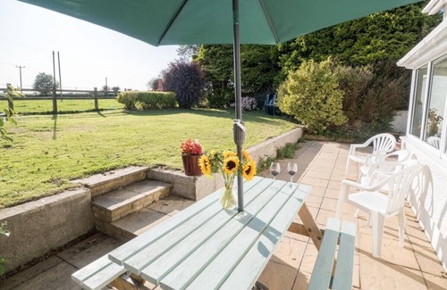 Cilgerran Cottage | Cosy Farm Holiday Cottage in Cardigan, Pembrokeshire - Enjoy Countryside, Animals & Woodland