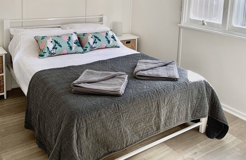 Jurien Bay House | Cosy Fishermans Cottage PET FRIENDLY