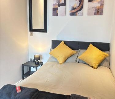 Leeds City Center Apartment | Cosy Flat Leeds City Centre