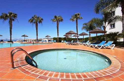 Porto de Mos Apartment | Cosy flat retreat near by beach with nice pateo and views