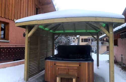 Le Bettaix Ski Chalet | Cosy Chalet Snow Valley - 200 m from the skilift