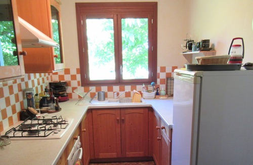 Lalandusse House | Cosy French retreat in a quiet village setting