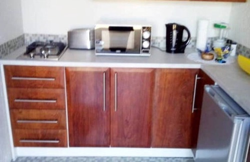 Kempton Park Apartment | ★Cosy Fully Equipped Apartment★OR TAMBO Int★