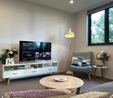 Braddon Apartment | Cosy getaway in the Heart of Braddon - Hosted by Canstay
