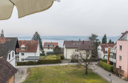 Ueberlingen Apartment | Cosy holiday apartment "Maria Feucht" near Lake Constance with lake view