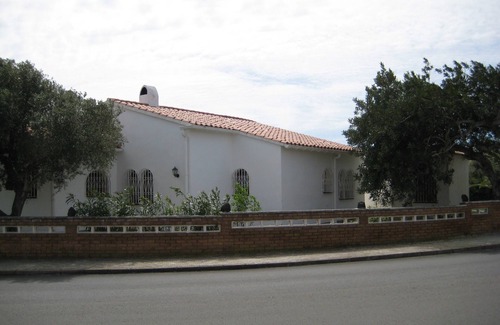 Miami Platja House | Cosy holiday home for the whole family, swimming fun included