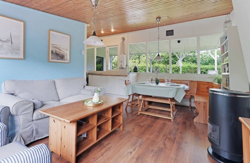 Ouddorp House | Cosy holiday home in Het Oude Nieuwland park for five guests with covered terrace.