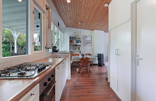 Ouddorp House | Cosy holiday home in Het Oude Nieuwland park for five guests with covered terrace.