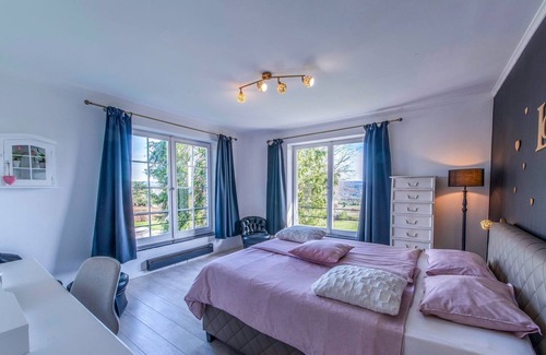 Polleur House | Cosy Holiday Home in Polleur with Pool and Sauna