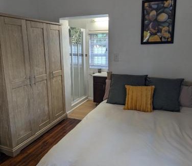 Stellenbosch Bed & Breakfast | Cosy homestay in green area