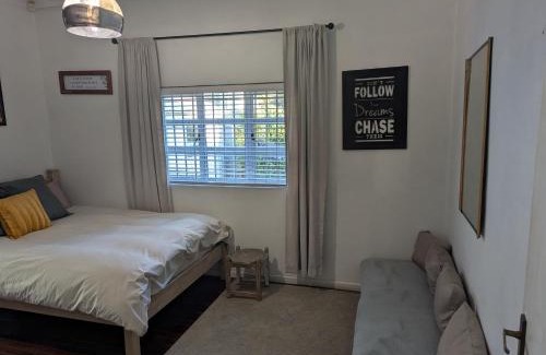 Stellenbosch Bed & Breakfast | Cosy homestay in green area