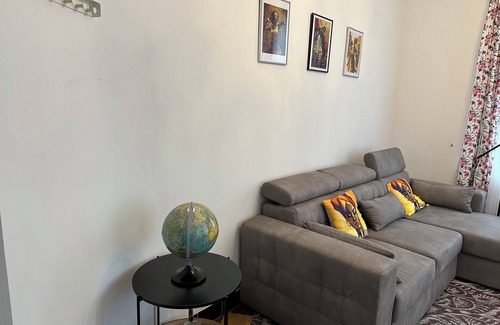 Ghent Apartment | Cosy Homestay with vintage style!