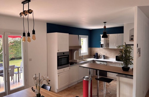 Piolenc House | Cosy house with garden and swimming pool.