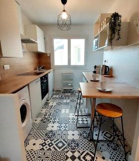 Dufau-Tourasse Apartment | Cosy Jasmin - T4 - Centre - Balcon traversant