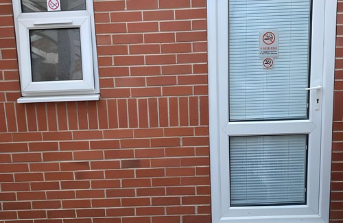 Chapeltown Apartment | Cosy Leeds spot to call your own!