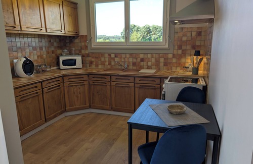 Noyers-sur-Cher Apartment | Cosy little house ideal for a family, 9 minutes from the zoo, close to the castles.