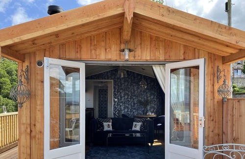 Castle Carrock Cottage | Cosy Lodge with Private Hot Tub in Tottergill Farm