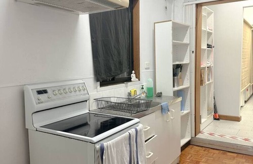 Marrickville Apartment | Cosy Marrickville Retreat | Queen bed, Food, Cafes