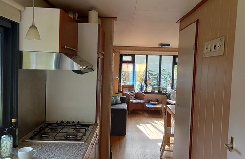 Goedereede Apartment | Cosy mobile home with 3 bedrooms