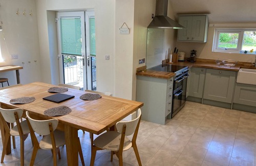 Bangor House | Cosy, Modernised and Peaceful Welsh Cottage on the Edge of Eryri National Park