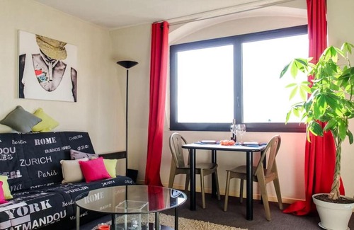 Gambetta Apartment | Cosy - Negresco - AC - 5 min walk to Beach
