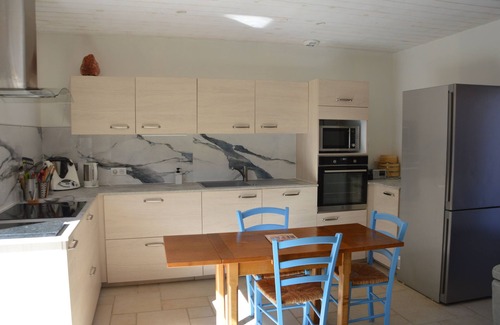 Montauban Apartment | Cosy new apartment with wooded garden near Montauban town center