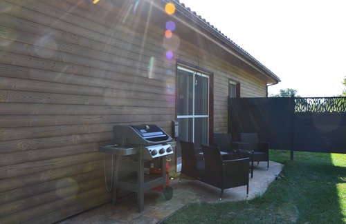 Montauban Apartment | Cosy new apartment with wooded garden near Montauban town center