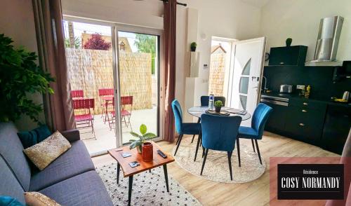 Bois-Jerome-Saint-Ouen Apartment | Cosy Normandy - 01