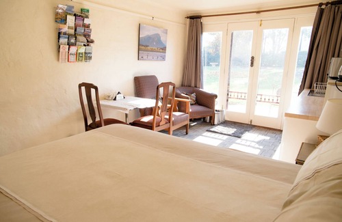 Hamilton Other | Cosy north facing priv selfcontained Suite set within large garden, 7min to town