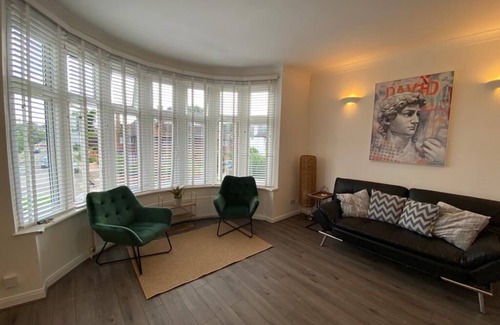 Brondesbury Park Apartment | Cosy One bedroom flat in London