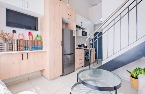 Greater Johannesburg Metropolitan Area Apartment | Cosy & Peaceful 2-Bedroom Loft Apartment in Fourways