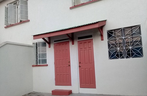 Roseau Apartment | Cosy, quiet apartment - 5 mins from the capital city, Botanical Gardens&Stadium.