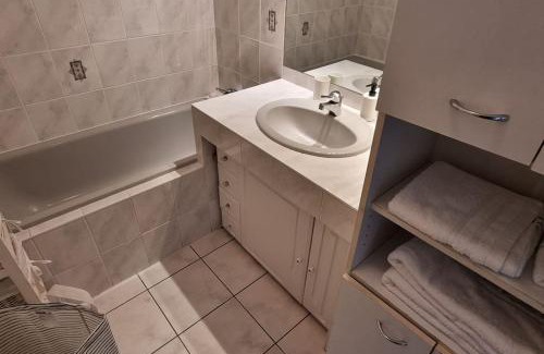 Koenigshoffen Est Apartment | Cosy Rent Strasbourg Garage Wifi Terrasse Dream Host Romain