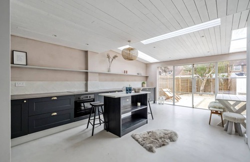 West Wittering Cottage | cosy sea side cottage *brand new*