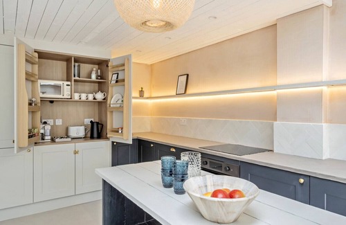 West Wittering Cottage | cosy sea side cottage *brand new*