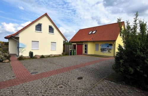 Boiensdorf House | Cosy semi-detached house with a sauna