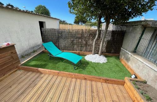 La Cite Apartment | Cosy Solidor T2 avec jardin terrasse 100m plage