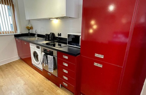 The Westside Apartment | Cosy, spacious flat in City Centre with Netflix