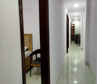 New Delhi House | COSY STAY by STASS-Embassies, DU South Campus