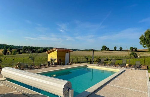Laprade House | Cosy Stay, Remote Work Retreat, 9 Guests Aubeterre