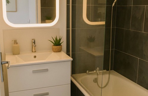 Mulhouse Apartment | Cosy studio - 4 mn Gare