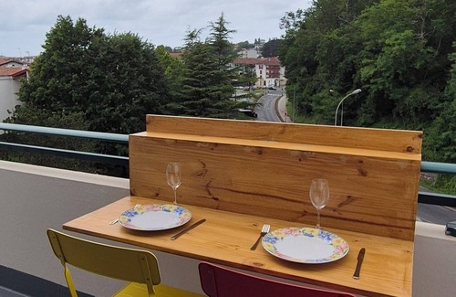 Saint-Jean-de-Luz Apartment | Cosy studio - balcony parking