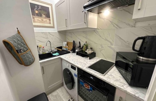 St. Pancras Apartment | Cosy Studio Flat in Central London - Bloomsbury