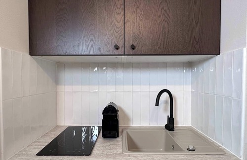 Plaisance Apartment | Cosy studio for 3, Metro and attractions nearby