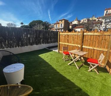 Frejus Ski Chalet | Cosy Studio Fréjus Centre Historique