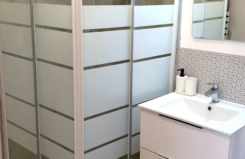 Merignac Apartment | Cosy studio just outside Bordeaux