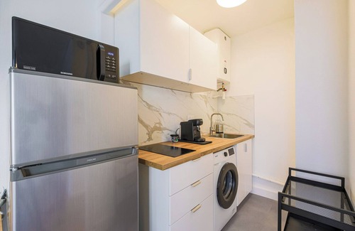 Quartier Hyper-Centre Apartment | Cosy studio "Le Nid Tranquille" - Fully Equipped - Secteur Chavant