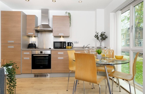 Bow Apartment | Cosy Studio Near Stratford, O2 & Canary Wharf