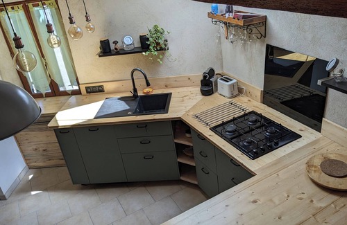 Correns Apartment | Cosy studio near village center