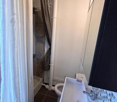 Laxou Apartment | Cosy studio neuf avec balcon